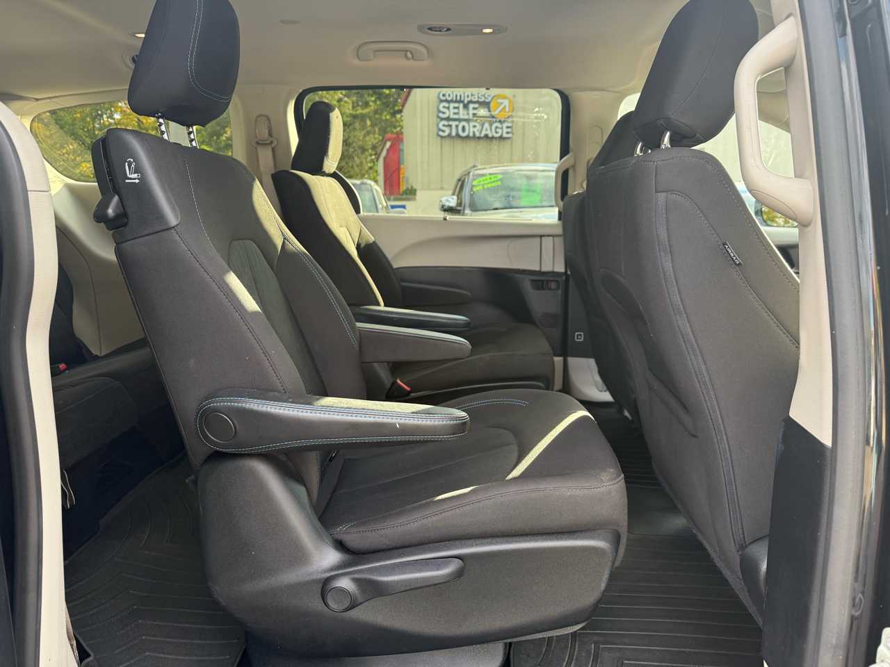 Chrysler Pacifica Hybrid Touring 2021 Chrysler Pacifica Hybrid Touring 2021