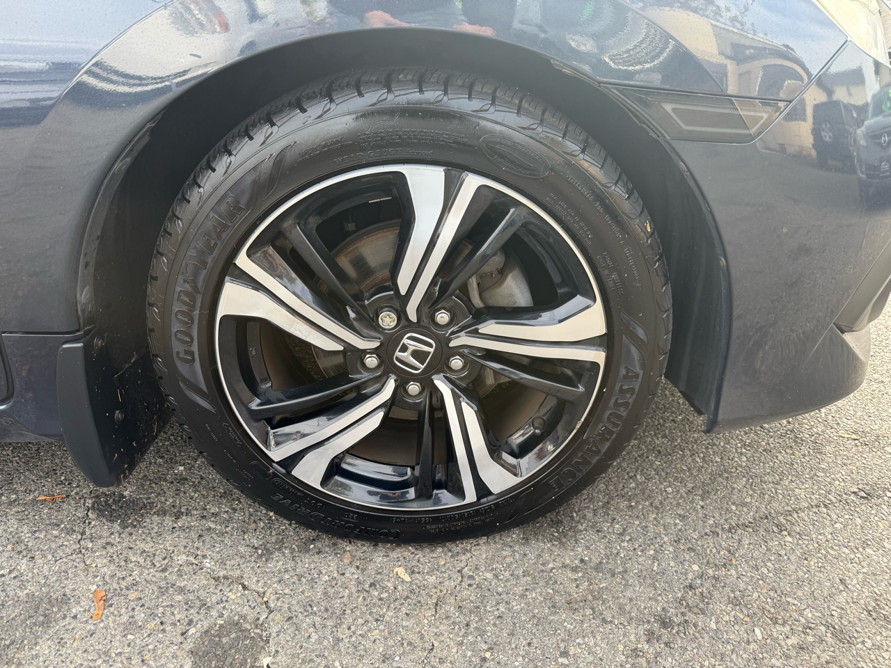 Honda Civic Touring Sedan CVT 2017 Honda Civic Touring Sedan CVT 2017