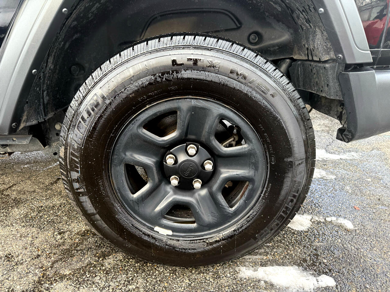 Jeep Wrangler 4WD 2dr Sport 2023