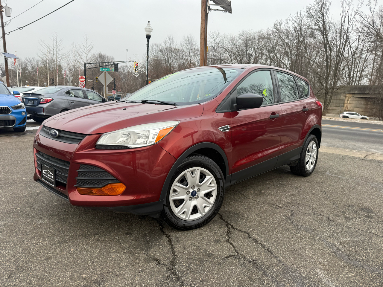 Ford Escape S FWD 2014