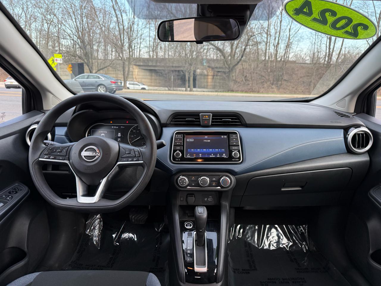 Nissan Versa SV 2024