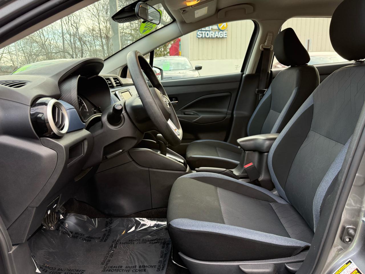 Nissan Versa SV 2024