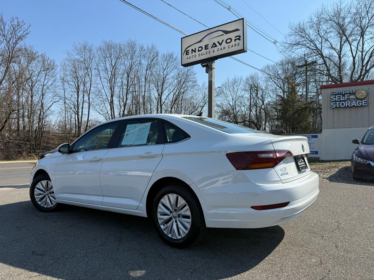 Volkswagen Jetta 1.4T S 6M 2019