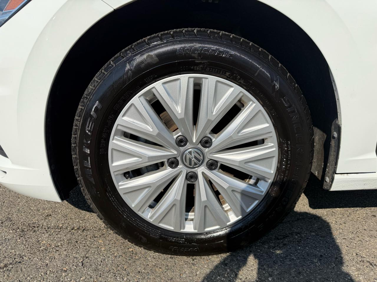 Volkswagen Jetta 1.4T S 6M 2019