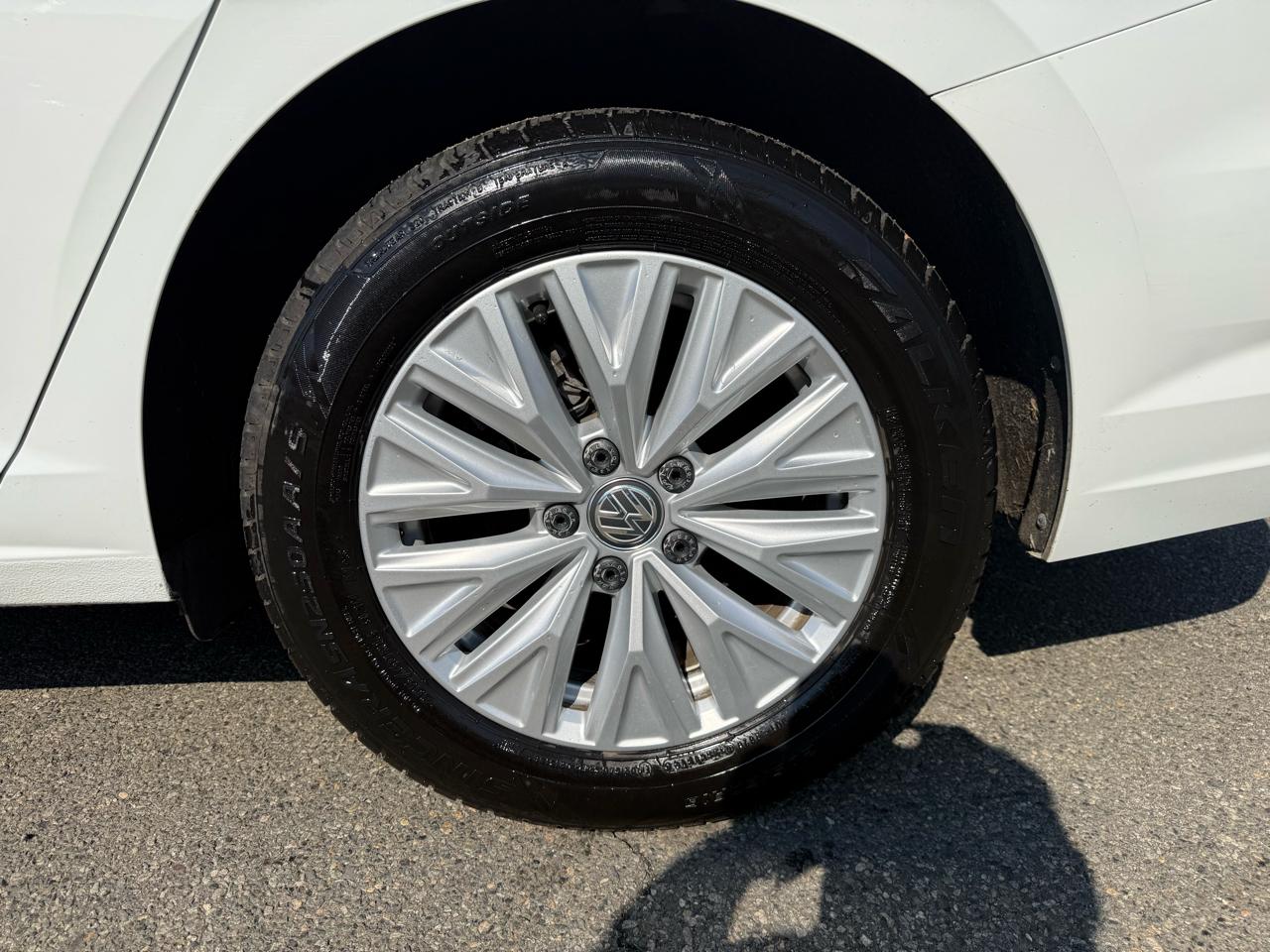 Volkswagen Jetta 1.4T S 6M 2019