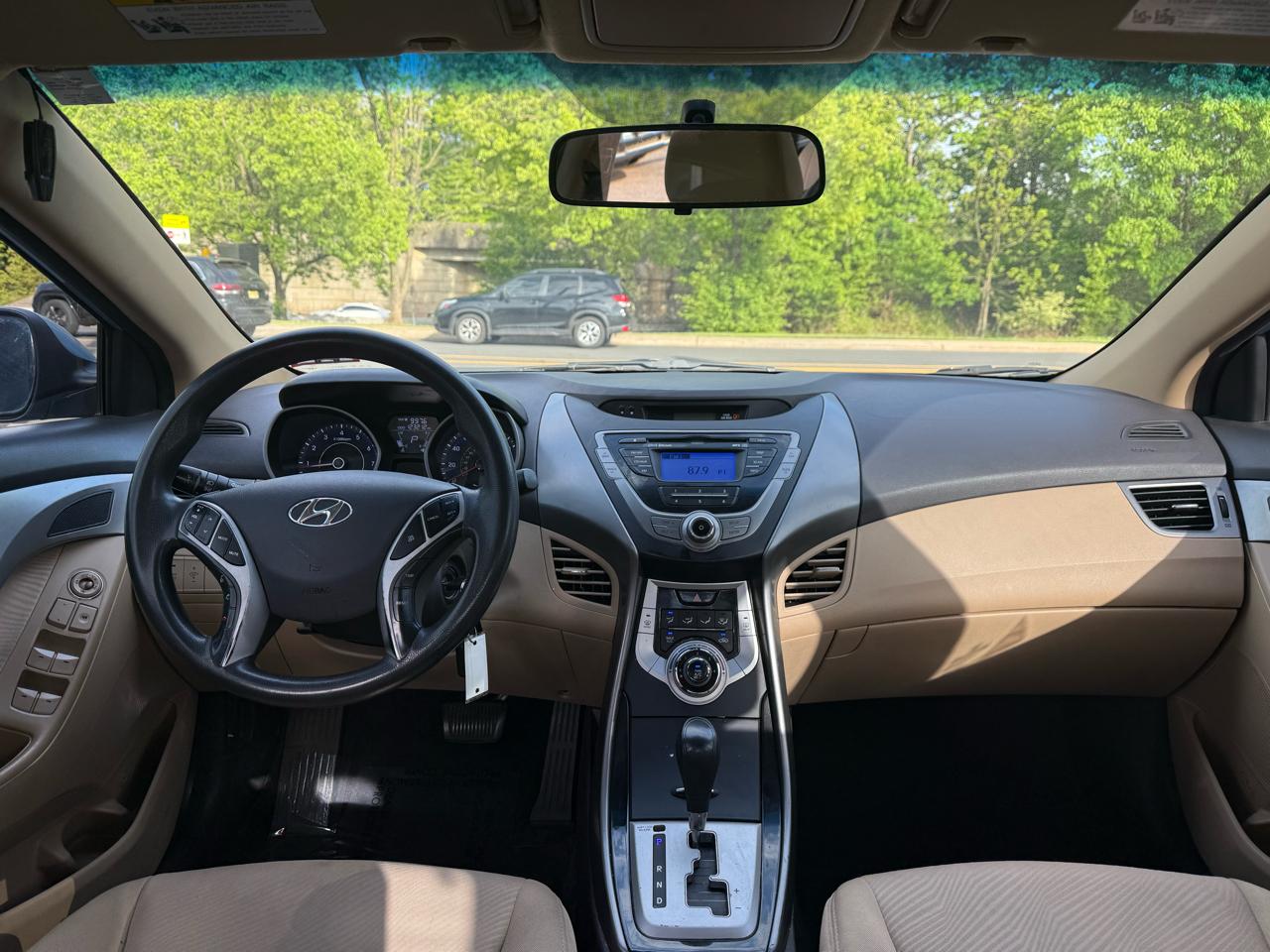 Hyundai Elantra GLS A/T 2012
