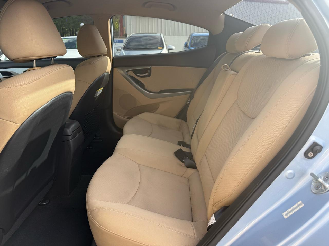 Hyundai Elantra GLS A/T 2012