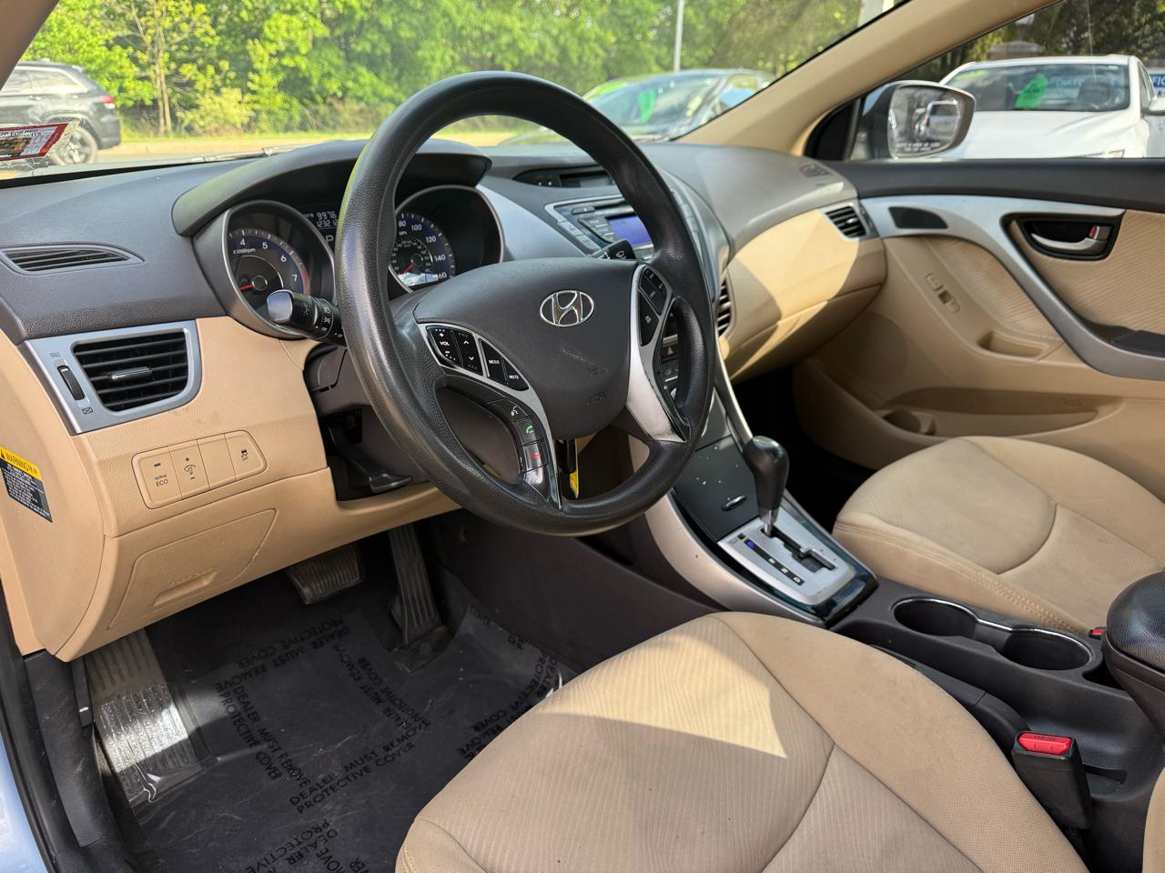 Hyundai Elantra GLS A/T 2012