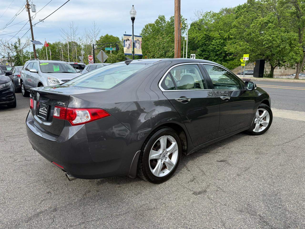 Acura TSX 5-Speed AT with Tech Package 2010