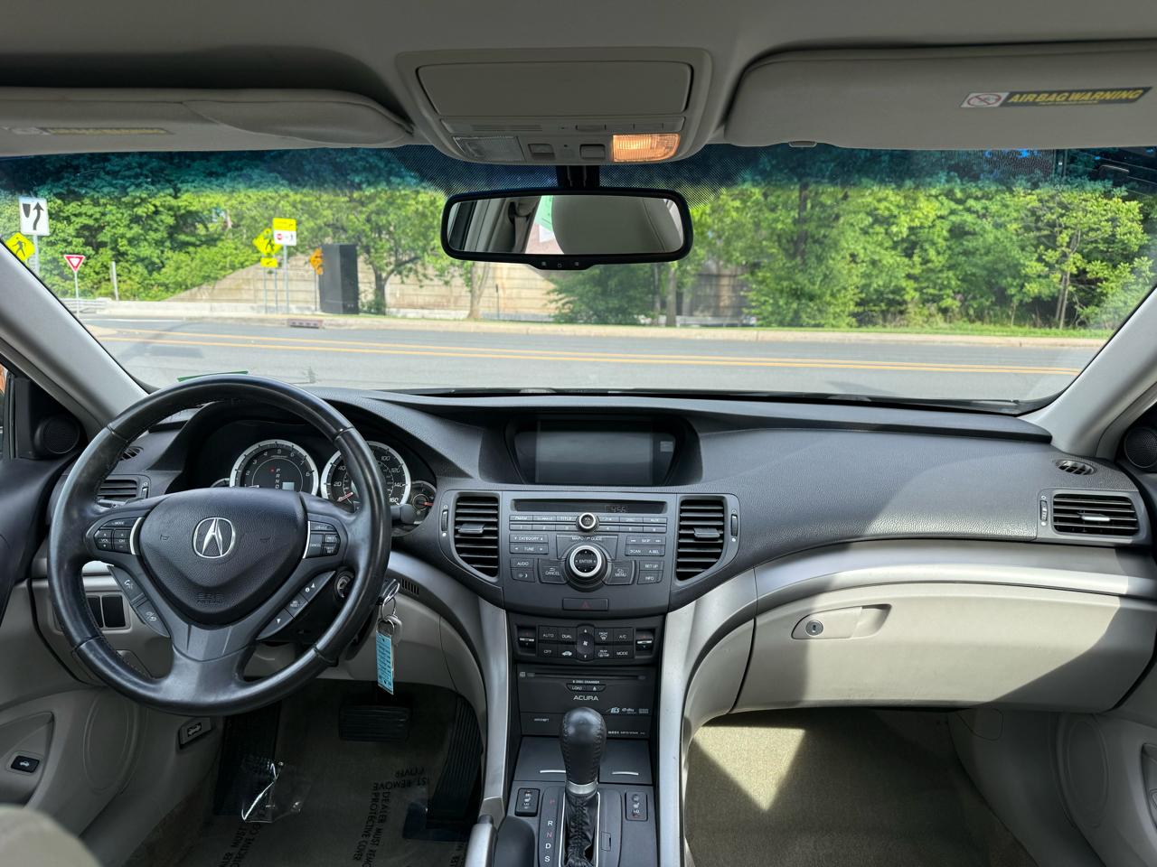 Acura TSX 5-Speed AT with Tech Package 2010