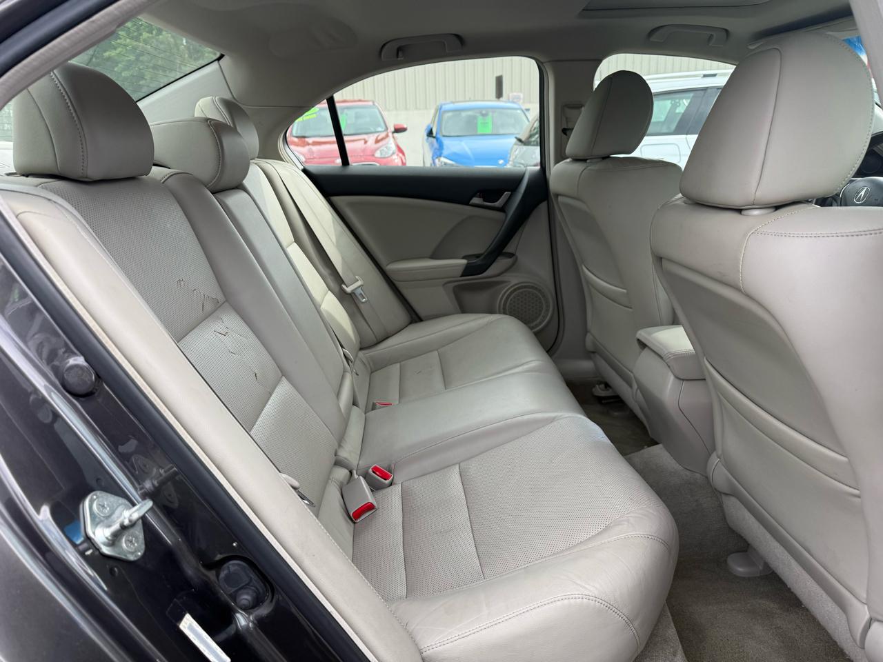 Acura TSX 5-Speed AT with Tech Package 2010
