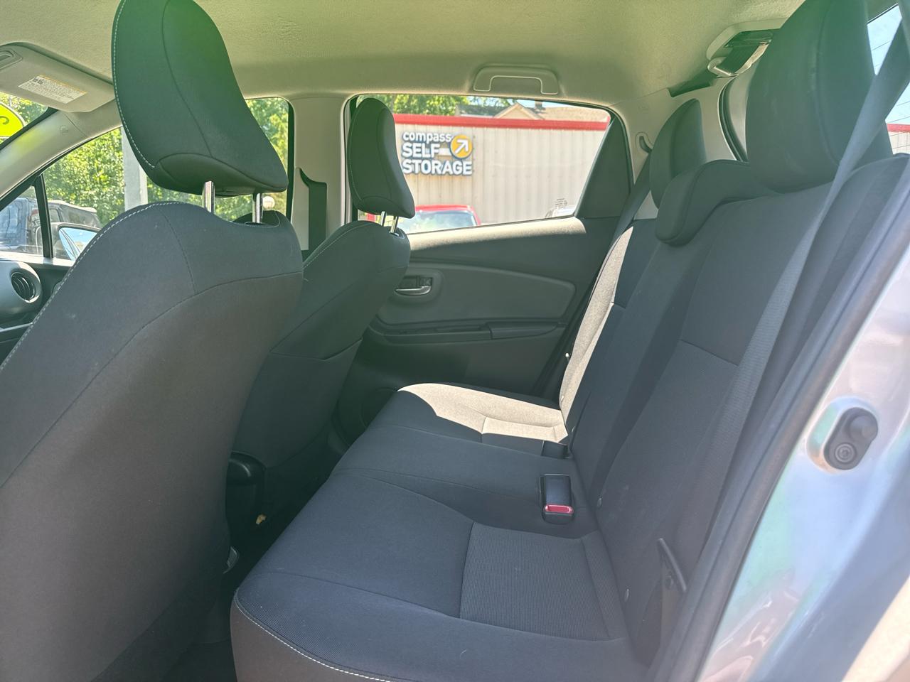 Toyota Yaris SE 5-Door AT 2016