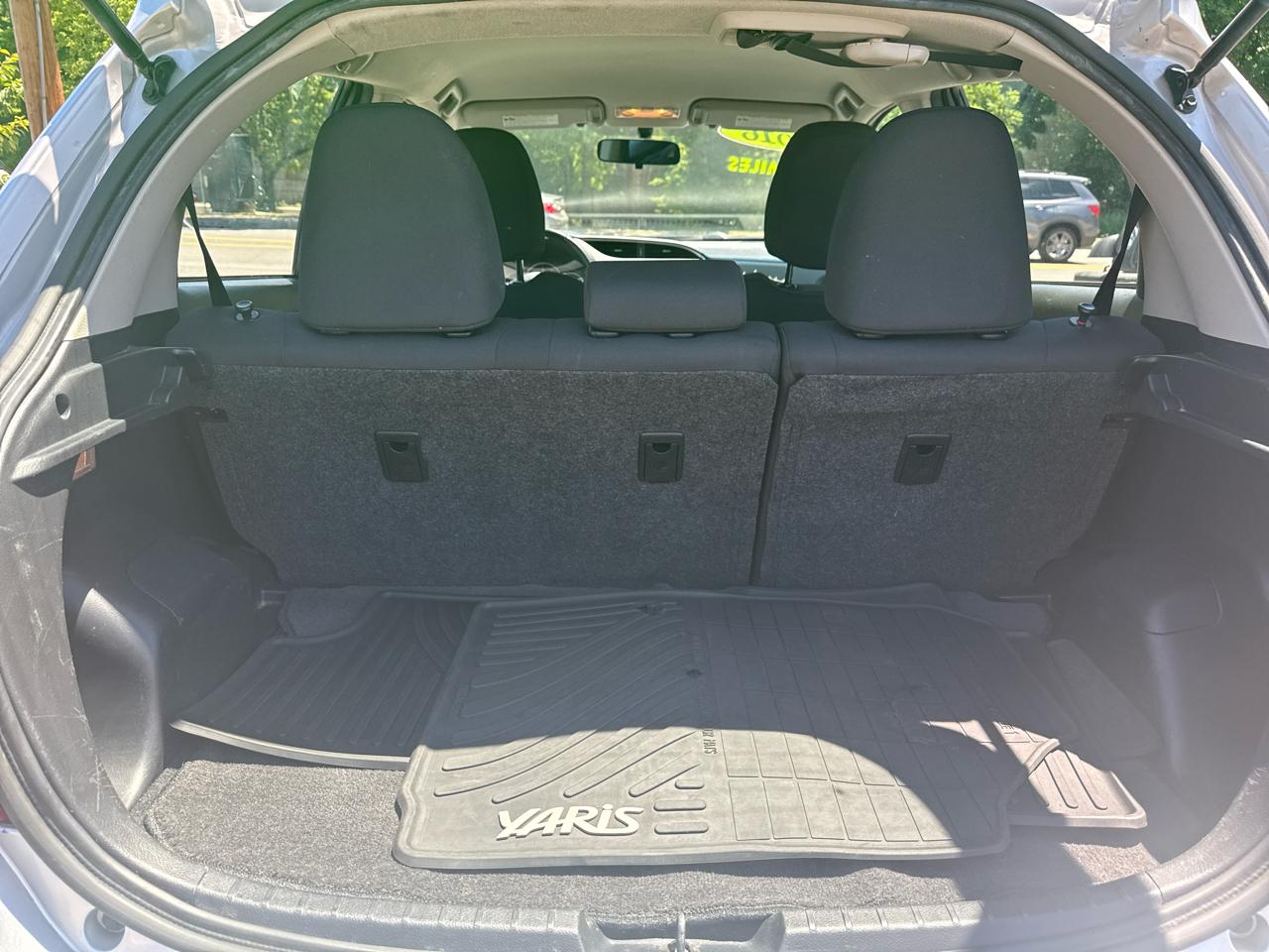 Toyota Yaris SE 5-Door AT 2016
