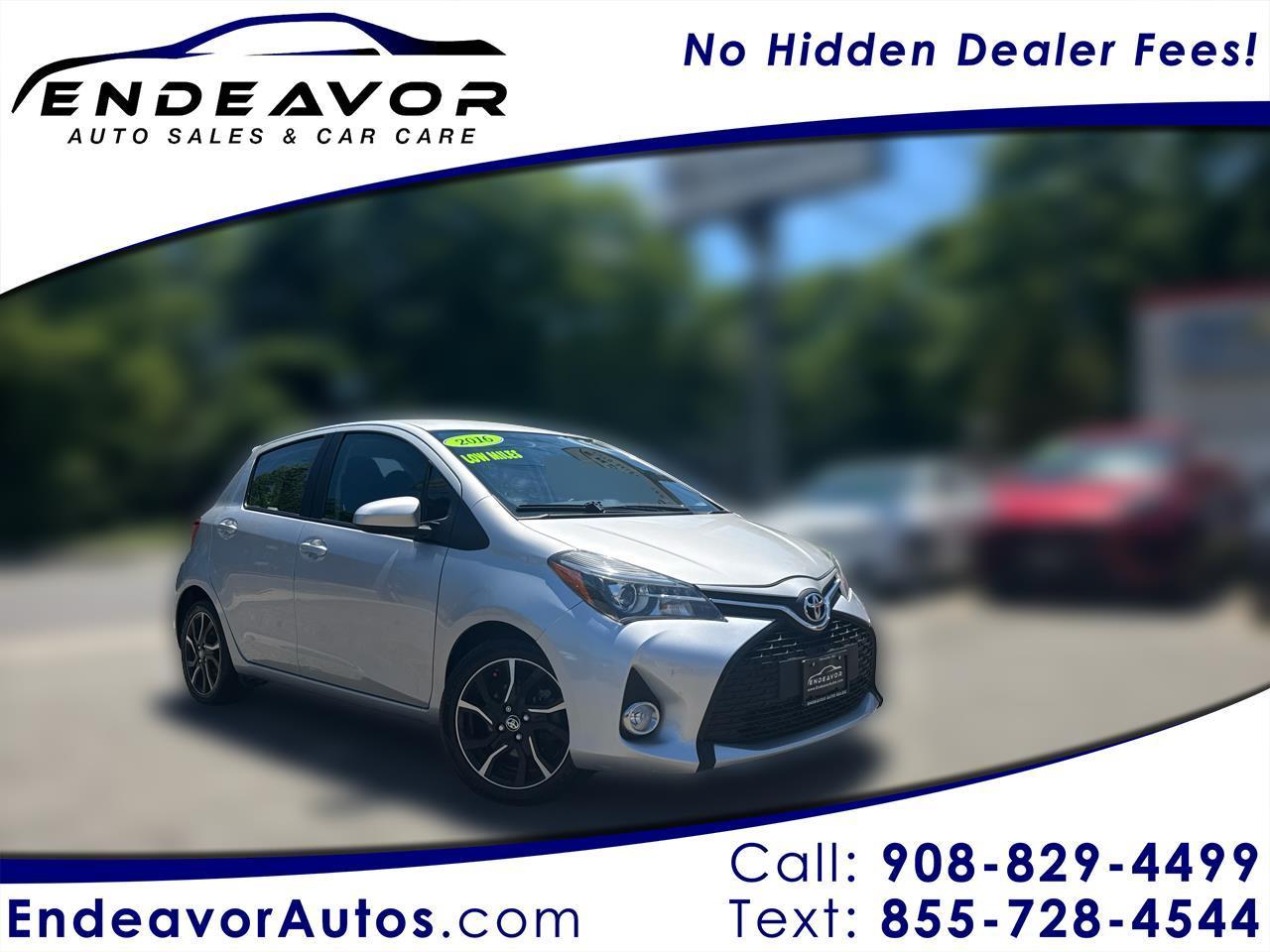 2016 Toyota Yaris SE 5-Door AT