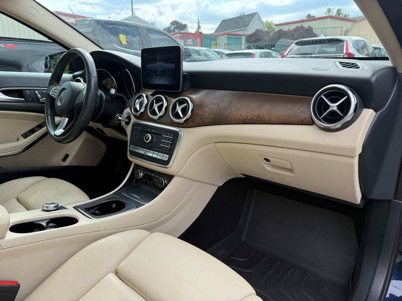 Mercedes-Benz GLA-Class GLA250 4MATIC 2018