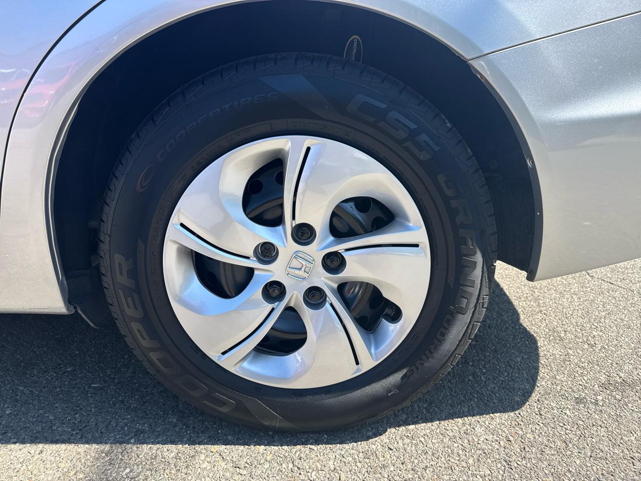 Honda Civic 4dr Sdn LX Auto 2013