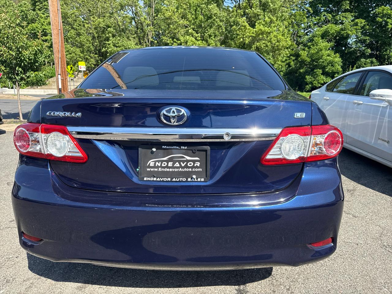 Toyota Corolla LE 4-Speed AT 2012