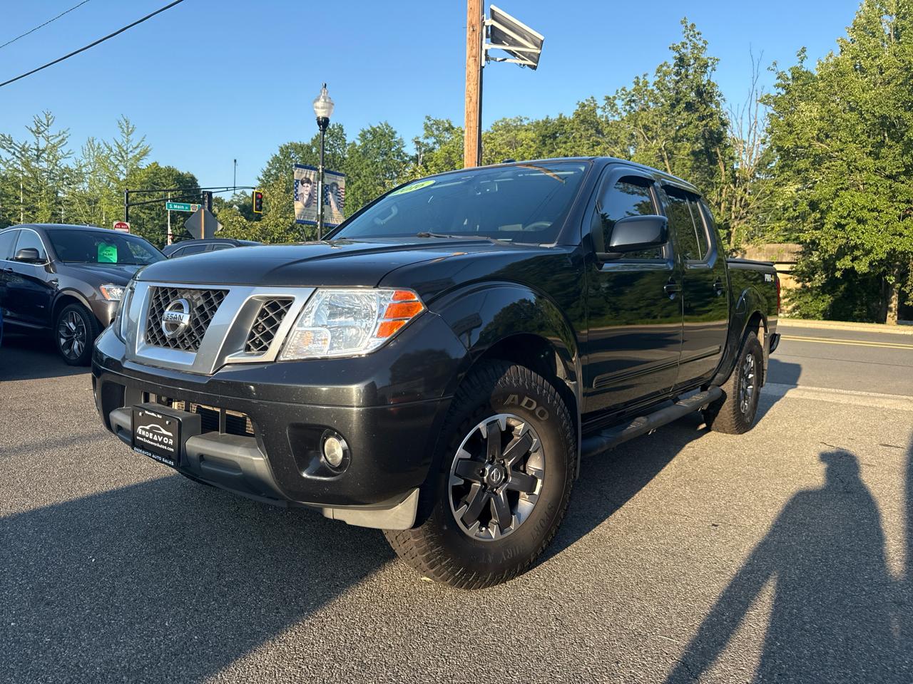 Nissan Frontier PRO-4X Crew Cab 5AT 4WD 2016