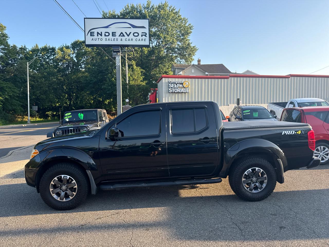 Nissan Frontier PRO-4X Crew Cab 5AT 4WD 2016