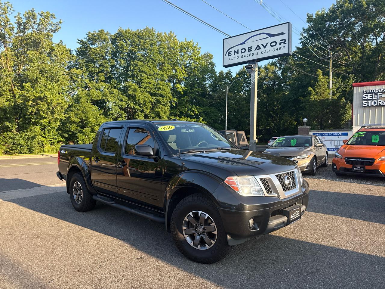 Nissan Frontier PRO-4X Crew Cab 5AT 4WD 2016