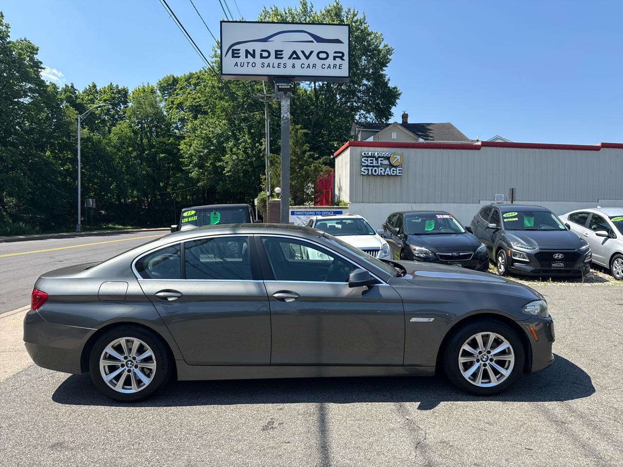 BMW 5-Series 528i xDrive 2014