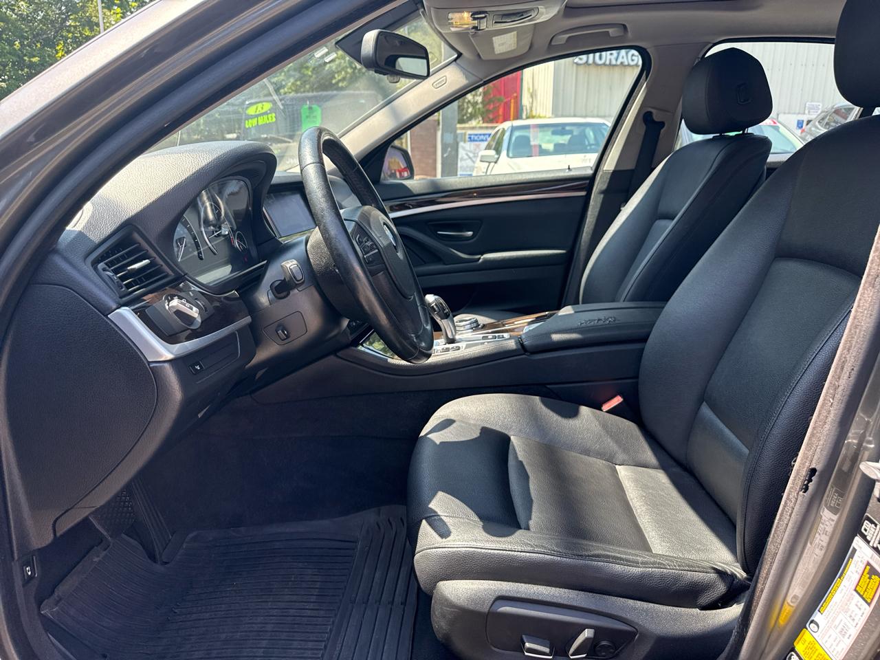 BMW 5-Series 528i xDrive 2014