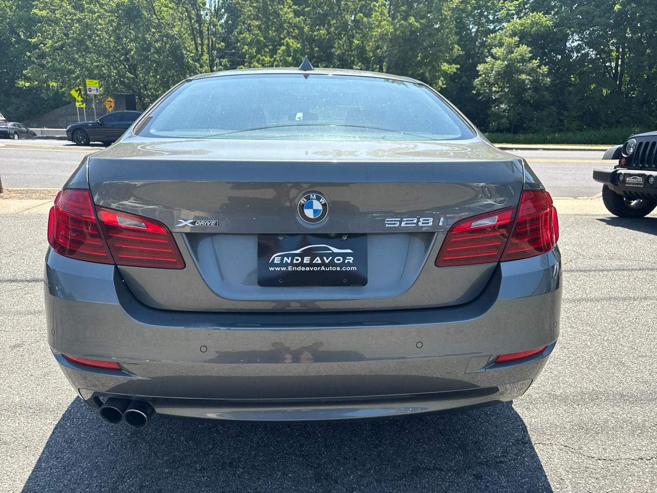 BMW 5-Series 528i xDrive 2014