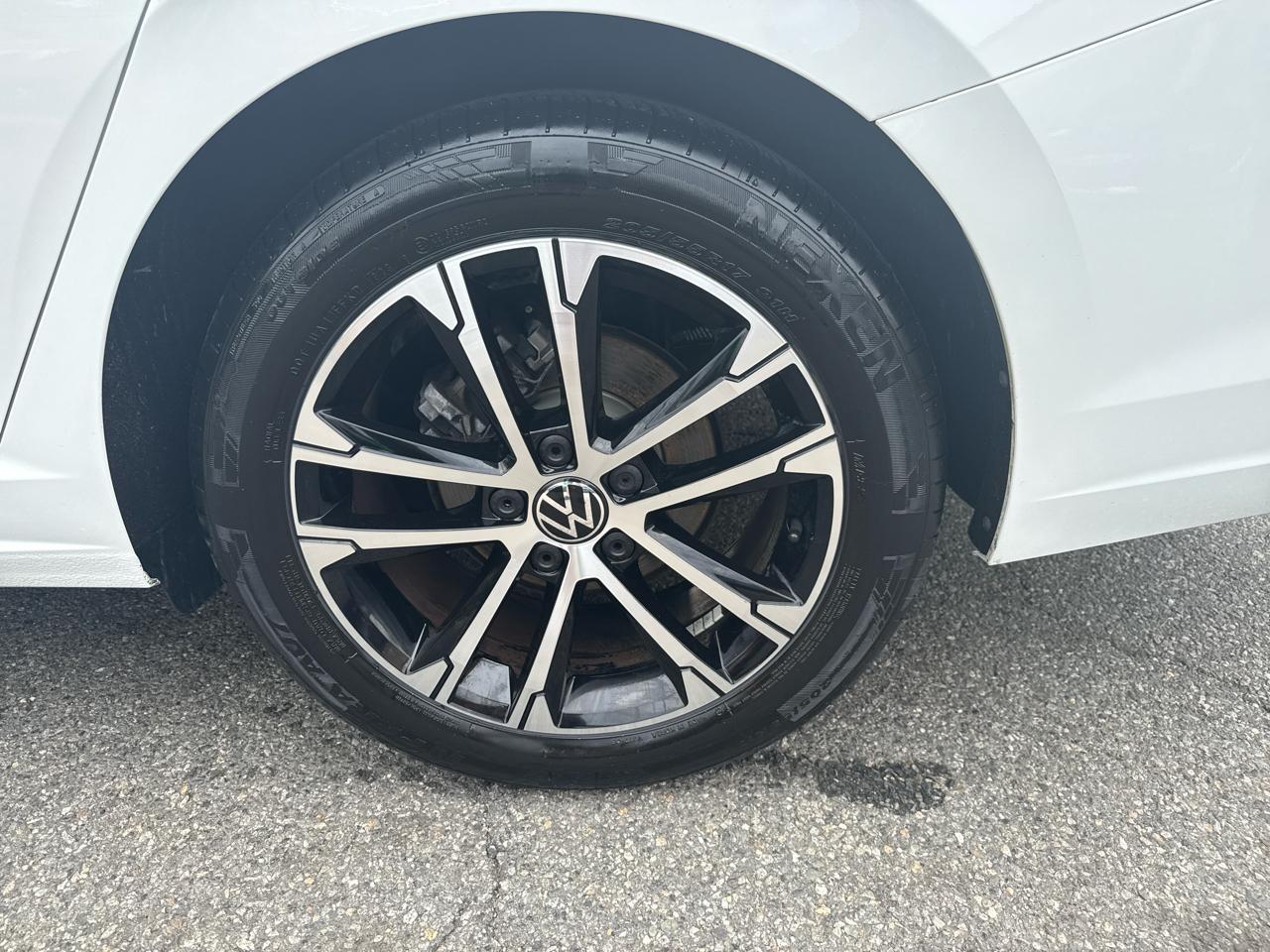 Volkswagen Jetta Sport 2024