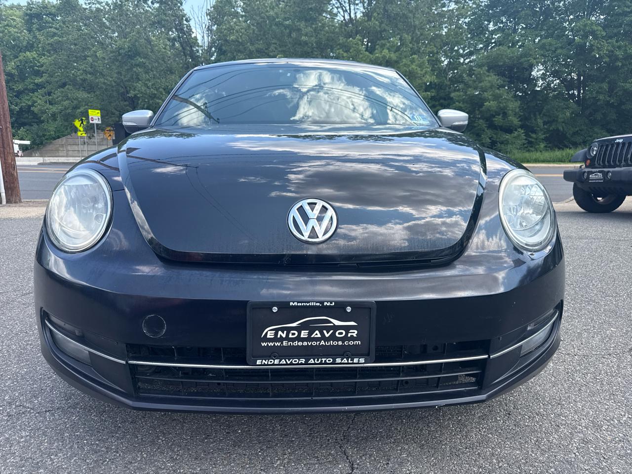 Volkswagen Beetle 2.0T Turbo 2012