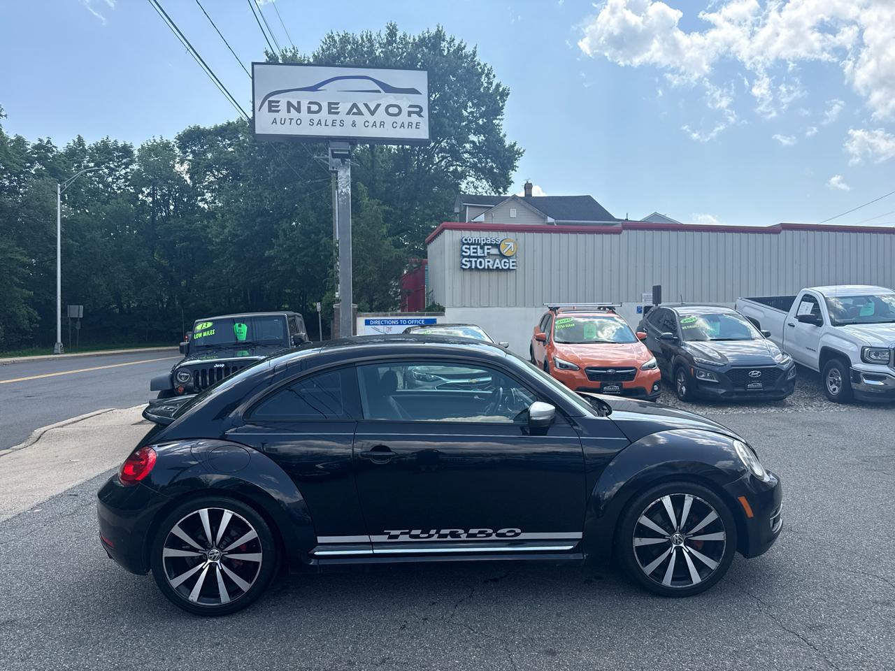 Volkswagen Beetle 2.0T Turbo 2012