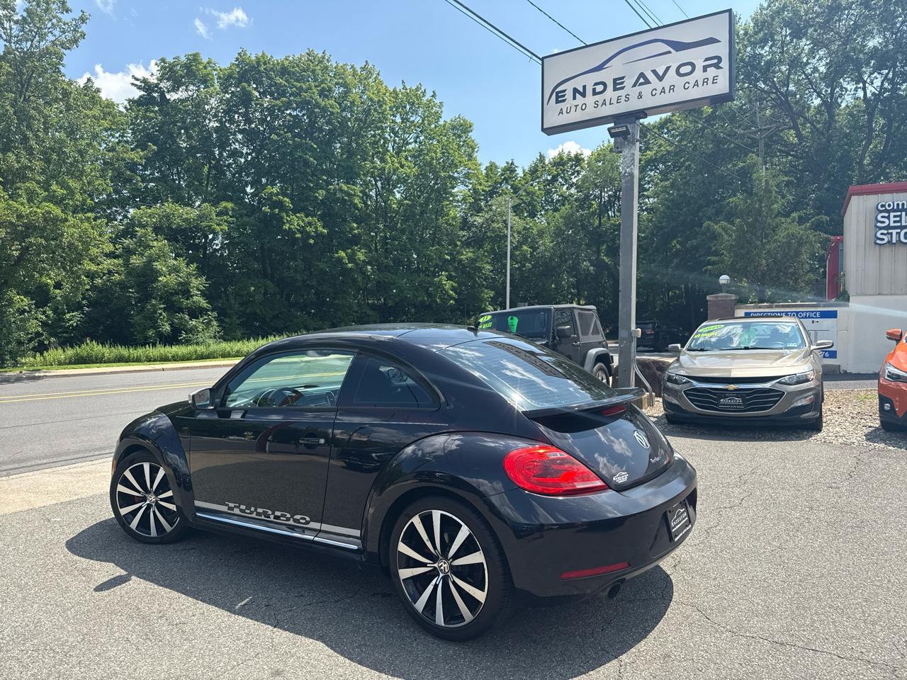 Volkswagen Beetle 2.0T Turbo 2012