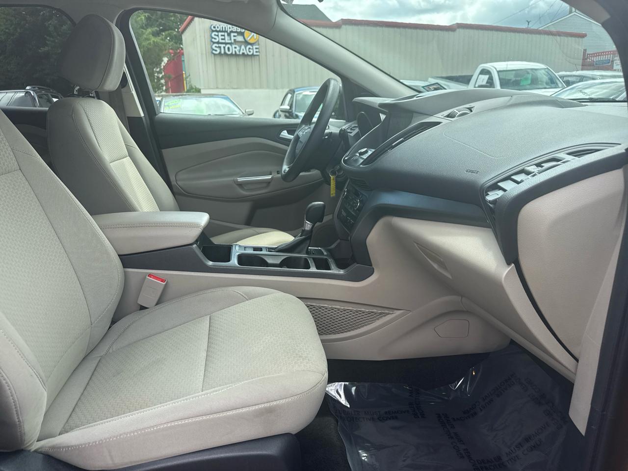 Ford Escape SE FWD 2017