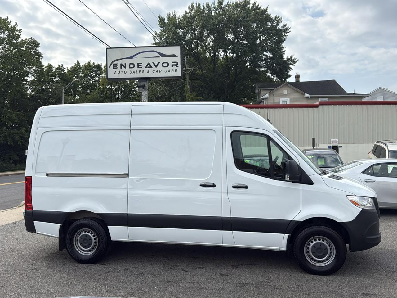 Mercedes-Benz Sprinter 2500 144-in. WB 2020
