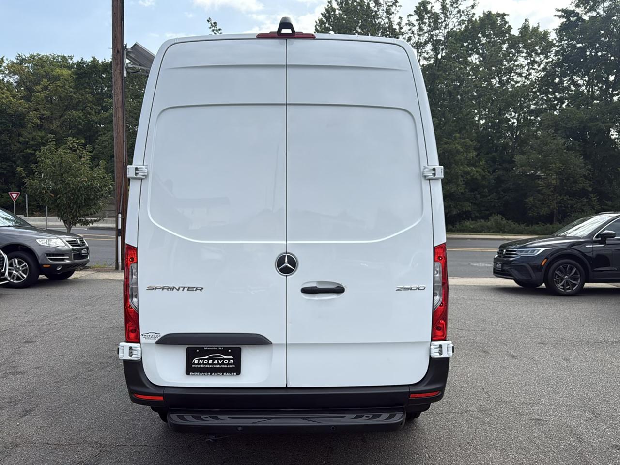 Mercedes-Benz Sprinter 2500 144-in. WB 2020