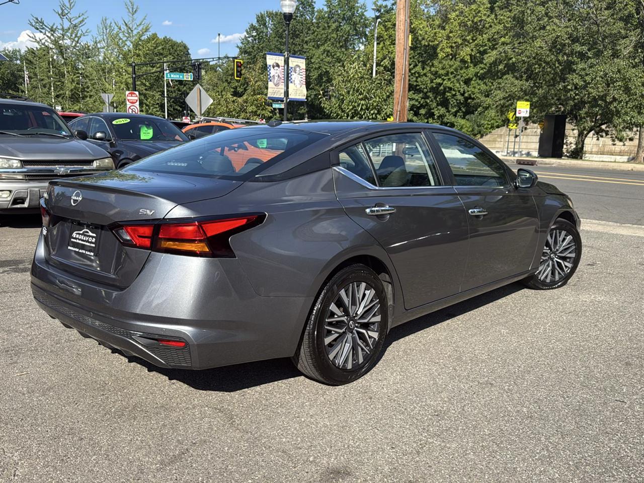 Nissan Altima 2.5 SV 2023