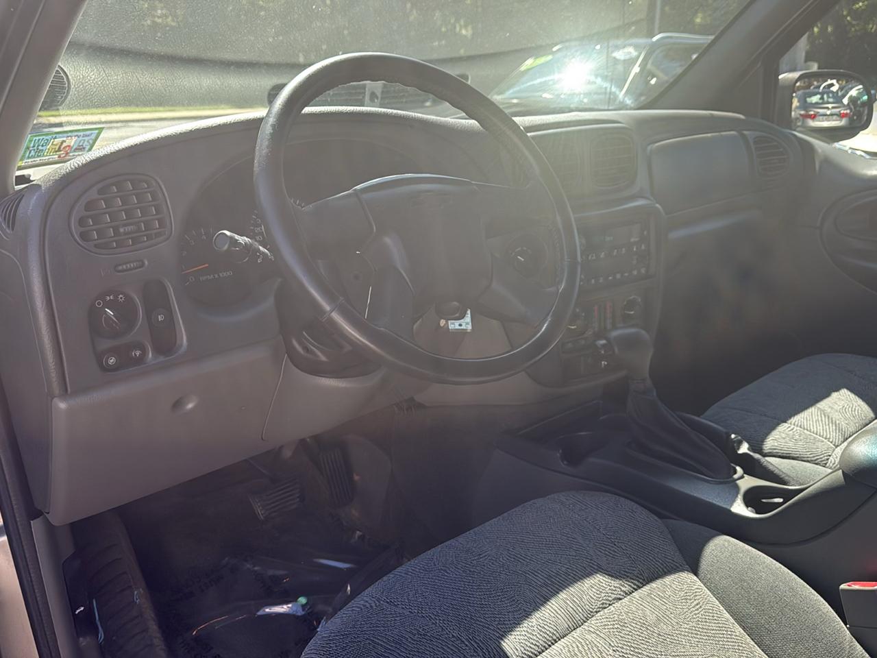 Chevrolet TrailBlazer LS 4WD 2002