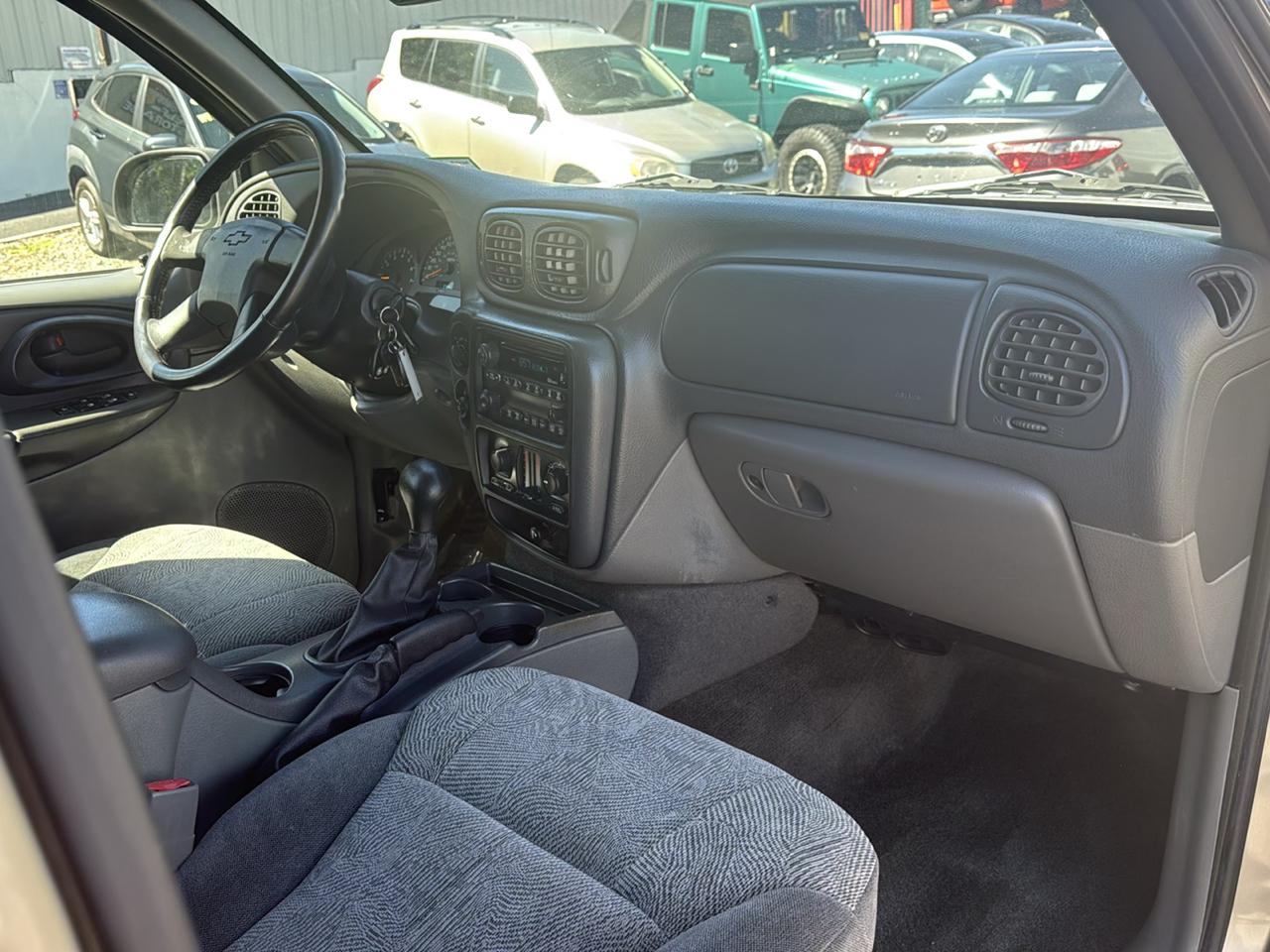 Chevrolet TrailBlazer LS 4WD 2002