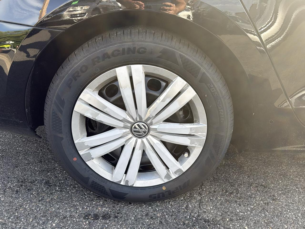 Volkswagen Jetta 1.4T S 6A 2017
