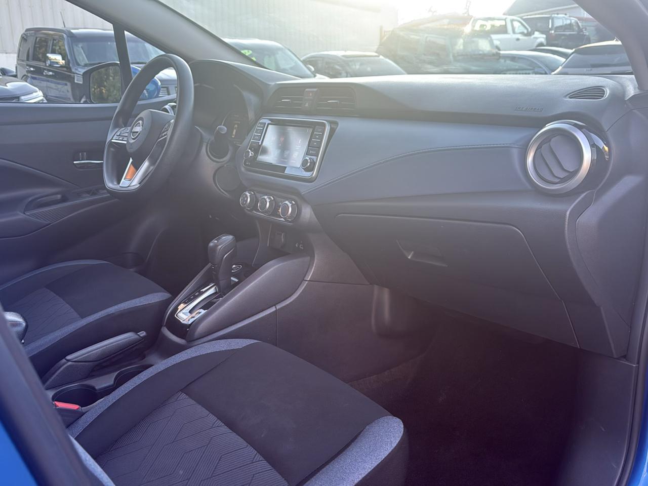 Nissan Versa SV 2023