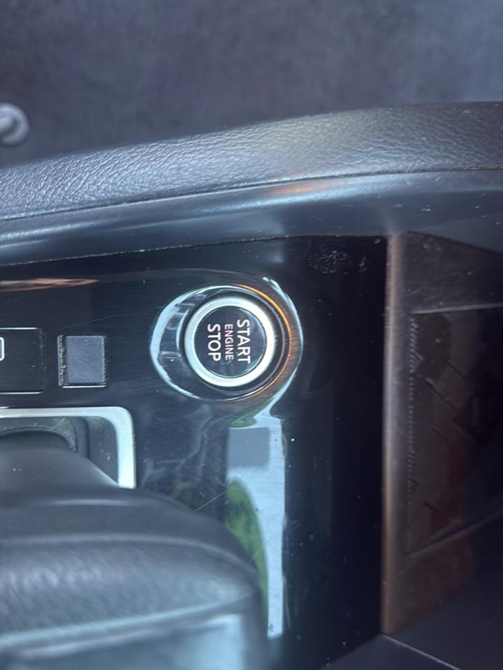 Nissan Versa SV 2023