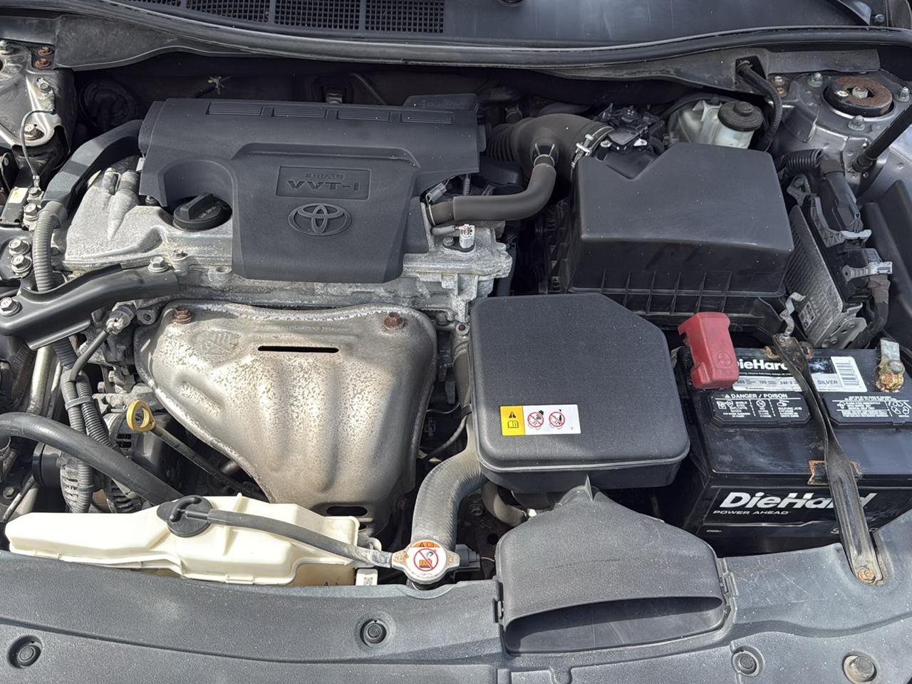 Toyota Camry 4dr Sdn LE Auto 2017
