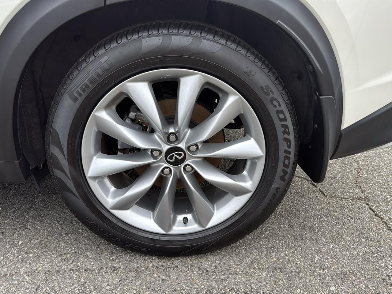 Infiniti QX50 LUXE AWD 2021