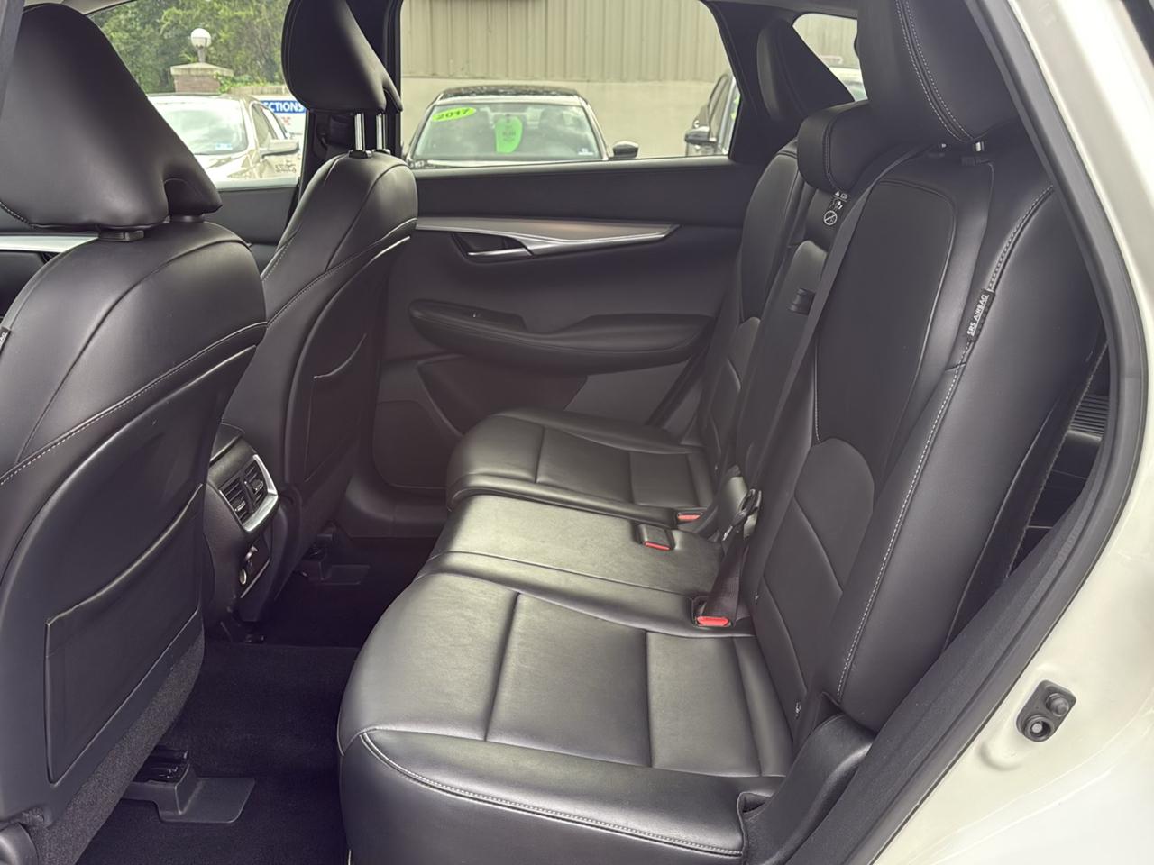 Infiniti QX50 LUXE AWD 2021