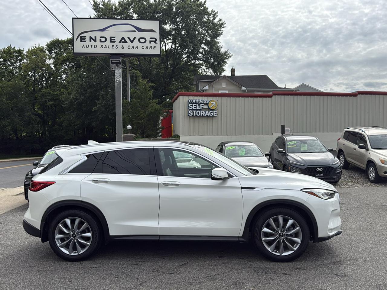 Infiniti QX50 LUXE AWD 2021