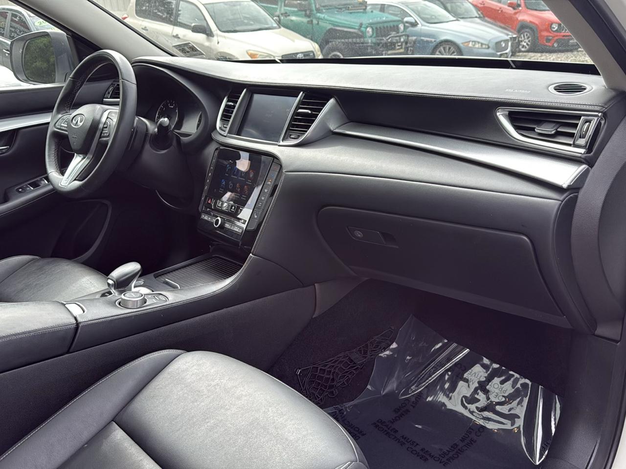 Infiniti QX50 LUXE AWD 2021