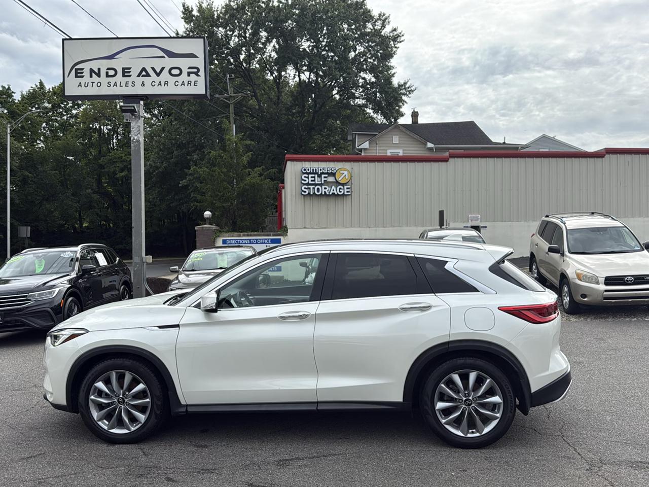 Infiniti QX50 LUXE AWD 2021