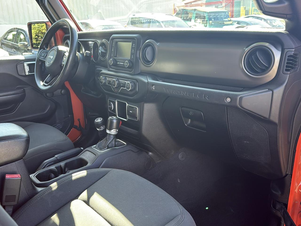 Jeep Wrangler Unlimited Sport 2018