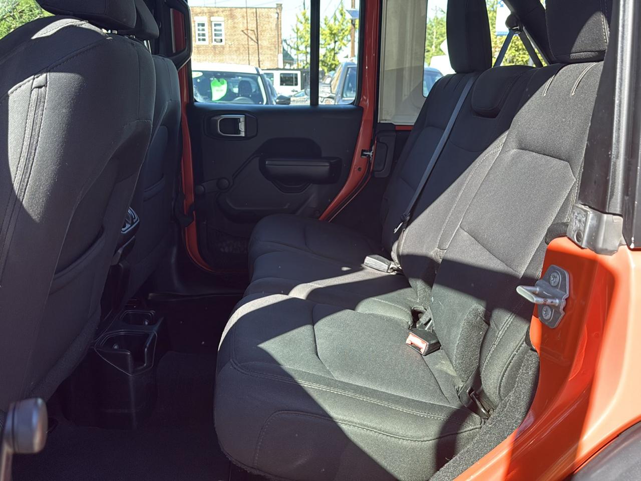 Jeep Wrangler Unlimited Sport 2018