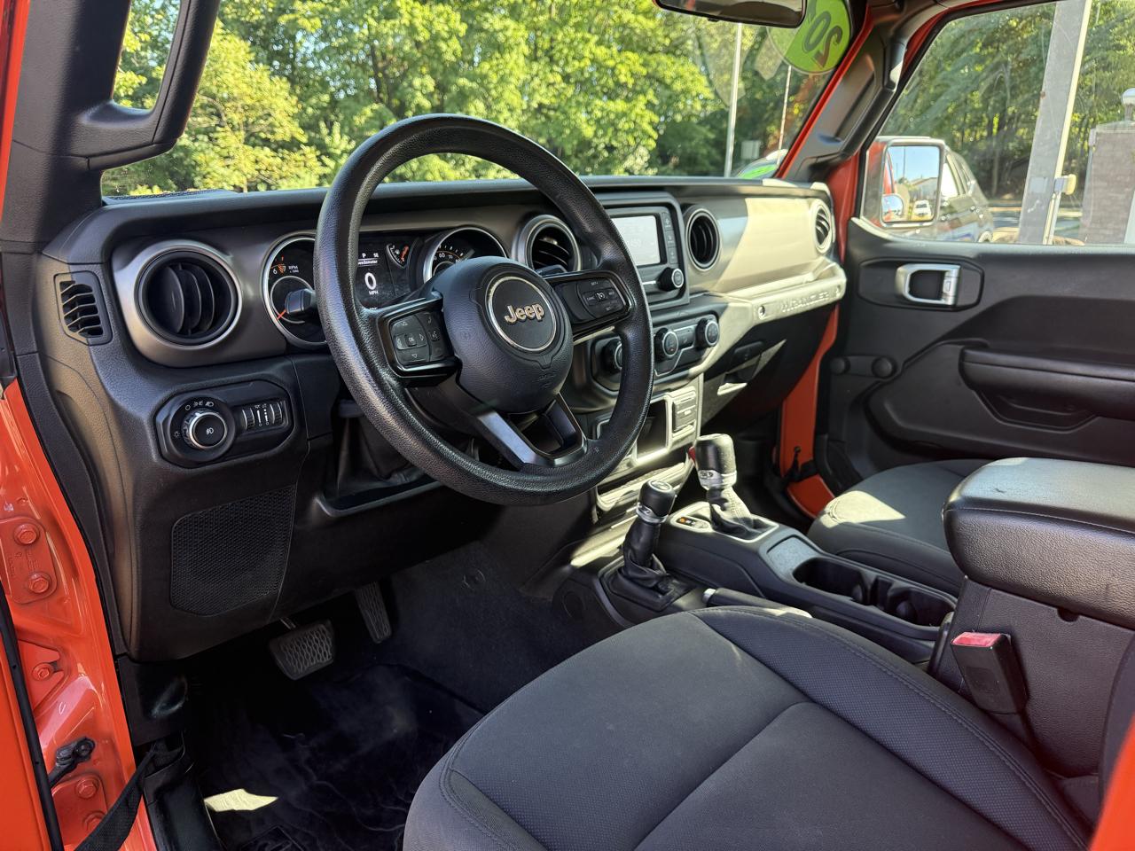 Jeep Wrangler Unlimited Sport 2018