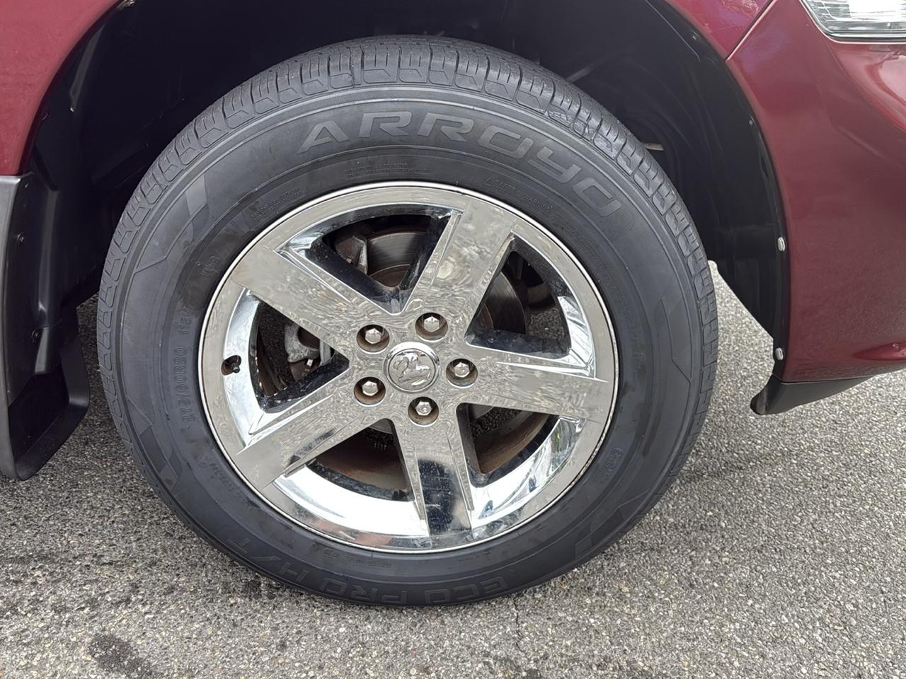 RAM 1500 Express 4x4 Crew Cab 5'7" Box 2018